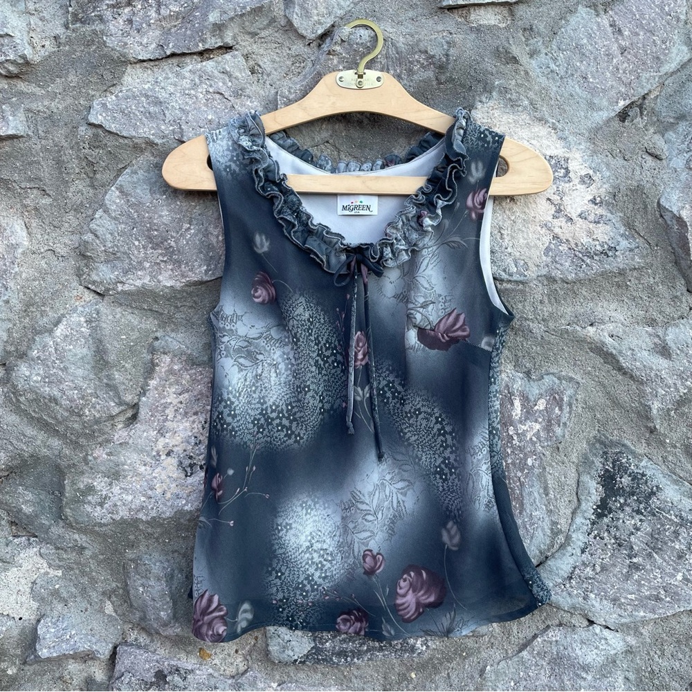 Migreen | 80s 90s Gray Floral Whimsigoth Tank Blouse | Whimsical Fairycore